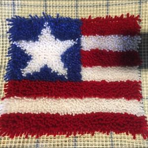 Patriotic latch hook